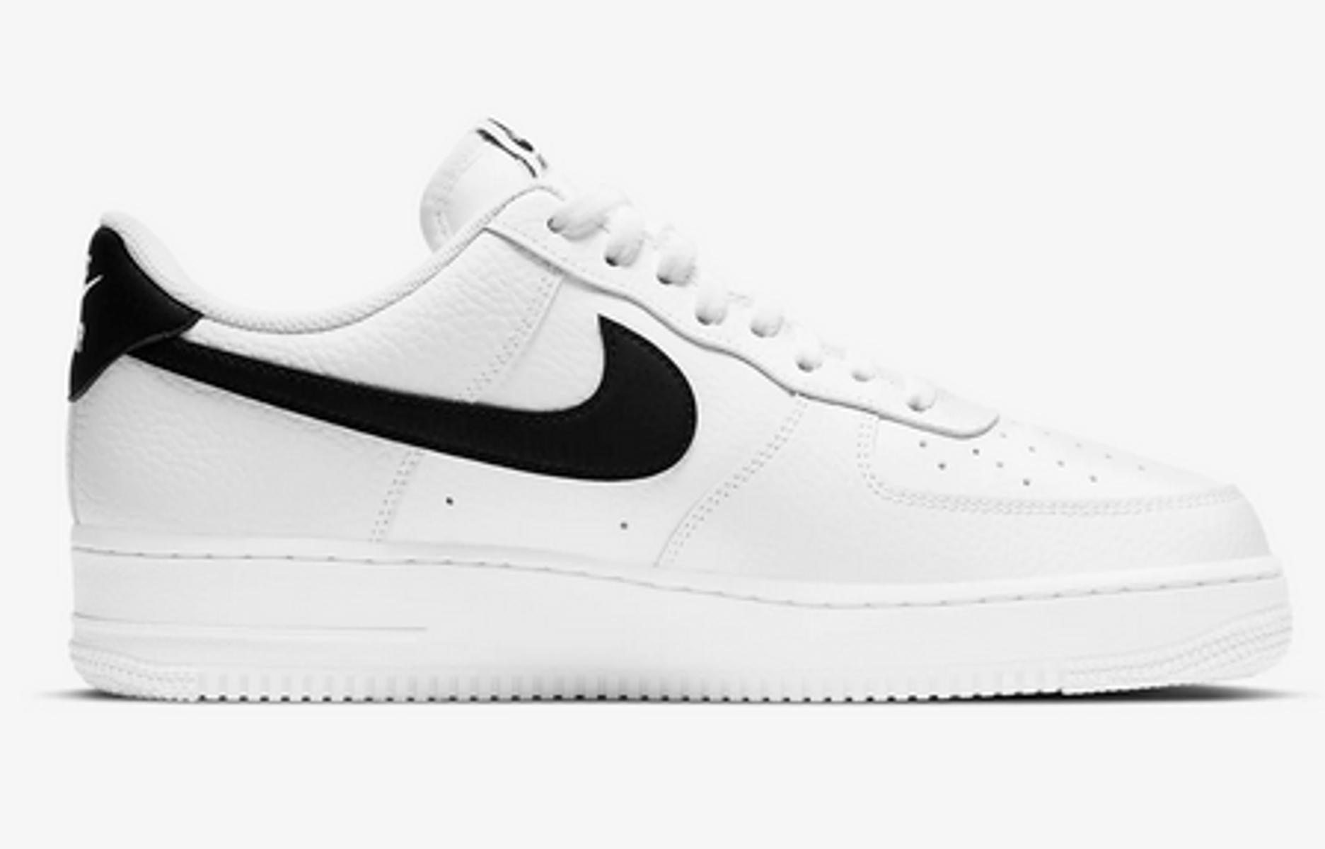 Nike Nike Air Force 1 '07 SneakerUomo-BIANCO/NERO