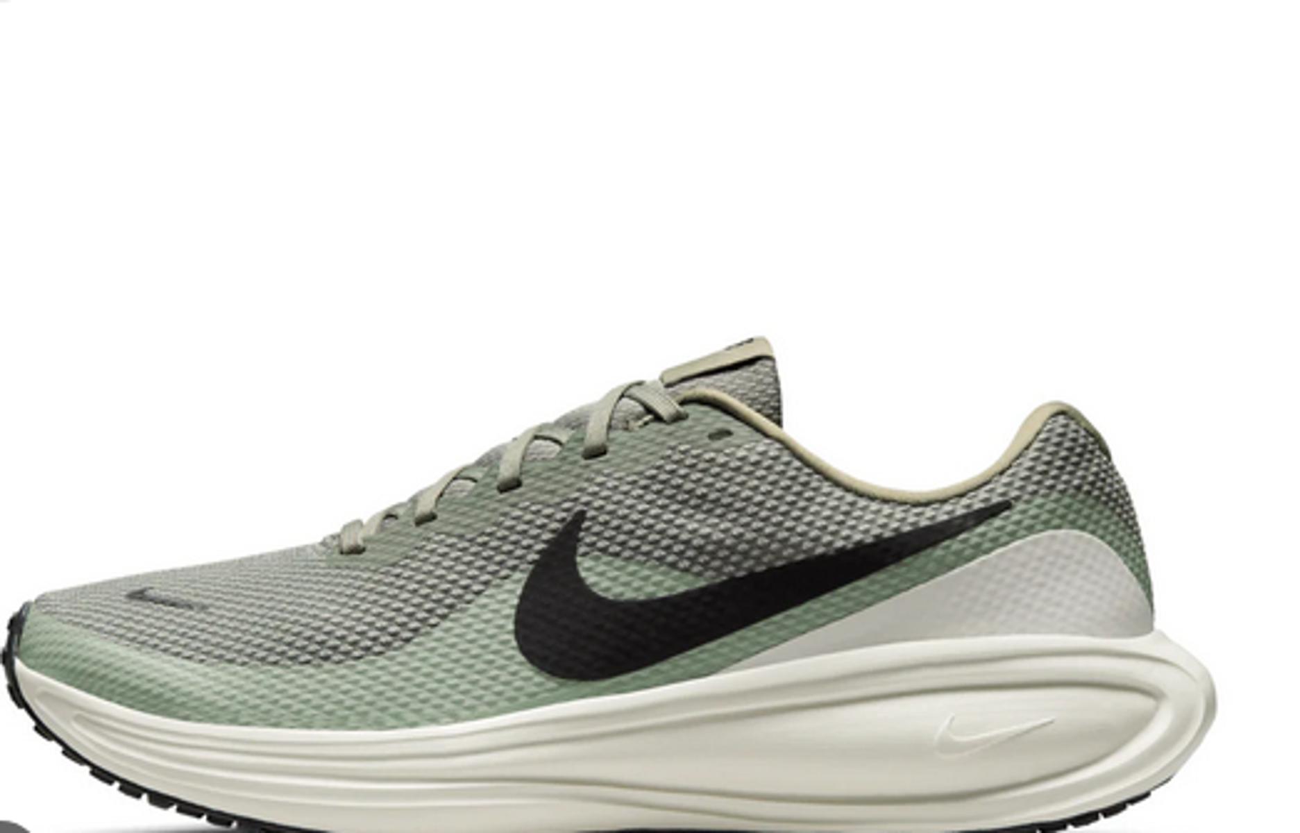 NIKE 8