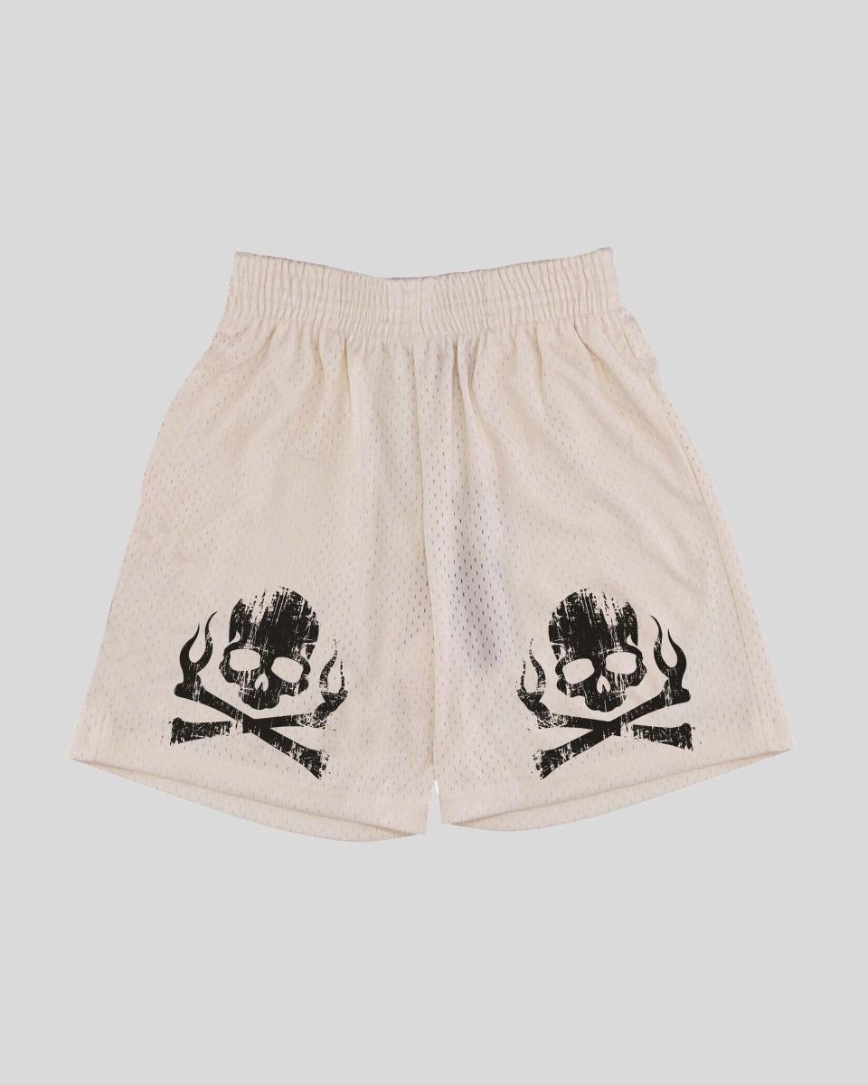 SAND BASKET SHORTS WITH BLACK SKULL AND RED LABEL