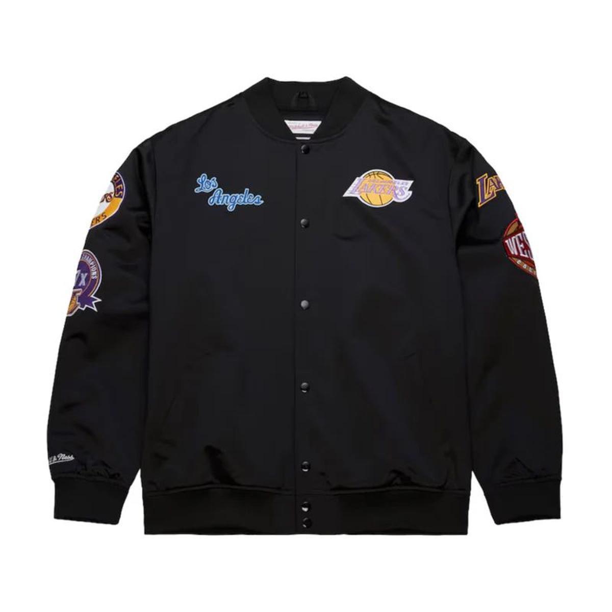 Mitchell & Ness NBA Blackout Giacca in raso pesante | Toppe e ricami di alta qualità su petto e maniche | Polsini a coste su collo, maniche e orlo | Tasche a filetto